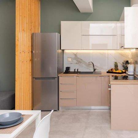 P&K Luxury Apartments 1 Каламата Екстериор снимка